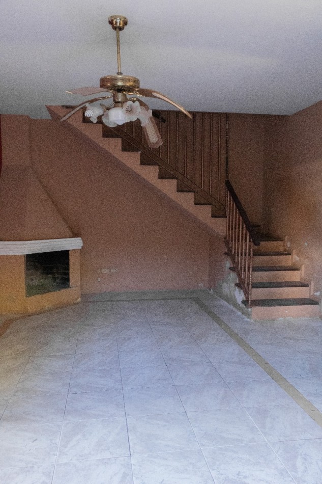 EN VENTA CASA FAMILIAR.