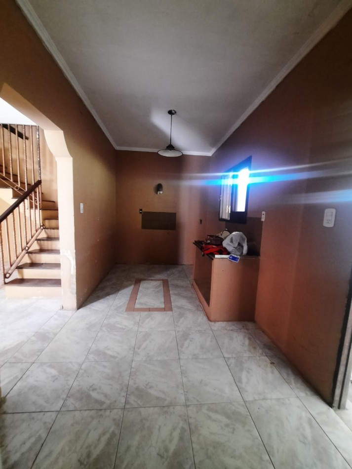 EN VENTA CASA FAMILIAR.