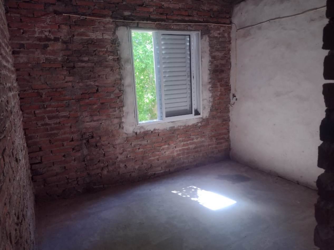 EN VENTA CASA A TERMINAR. 