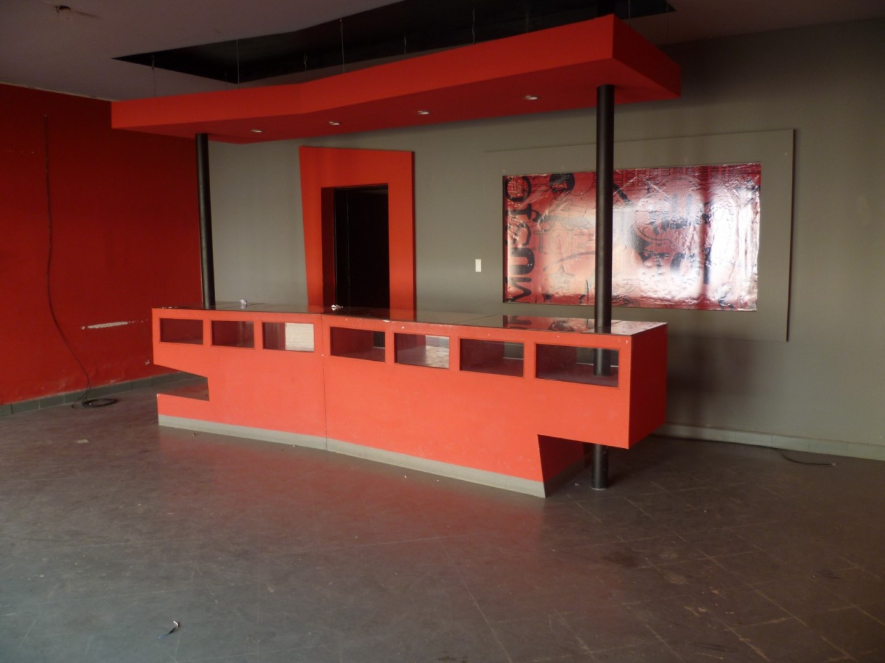 Salon Comercial en pleno centro de la ciudad