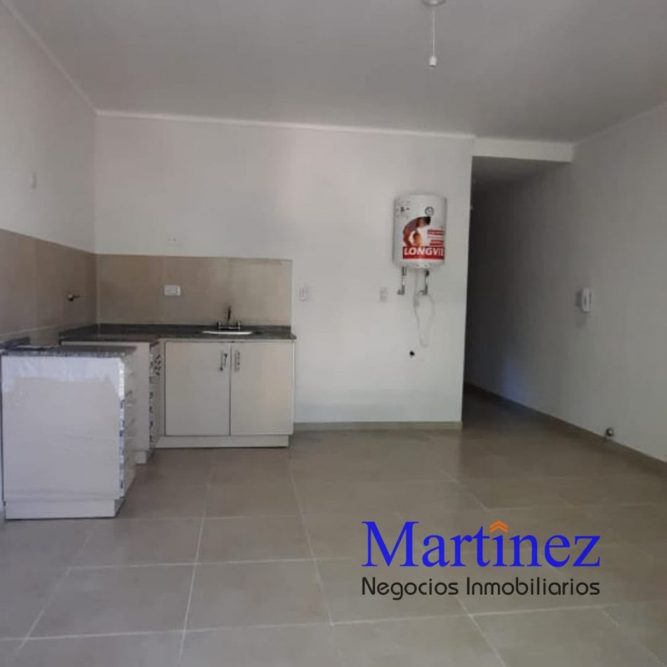 Departamento sobre Bv. Roque Saenz Peña
