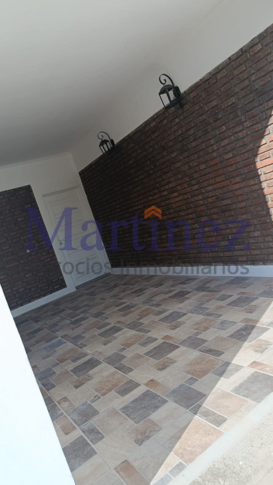 EN VENTA CASA FAMILIAR.
