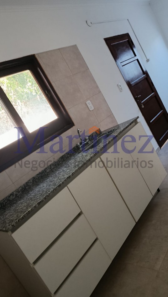 EN VENTA CASA FAMILIAR.