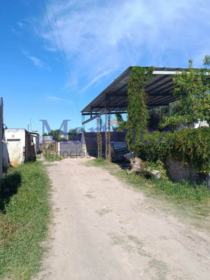 EN VENTA LOTE (interno) + GALPON (a terminar) 