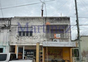 Gran Oportunidad de Inversion Departamento en Planta Alta sobre Av. Iriondo
